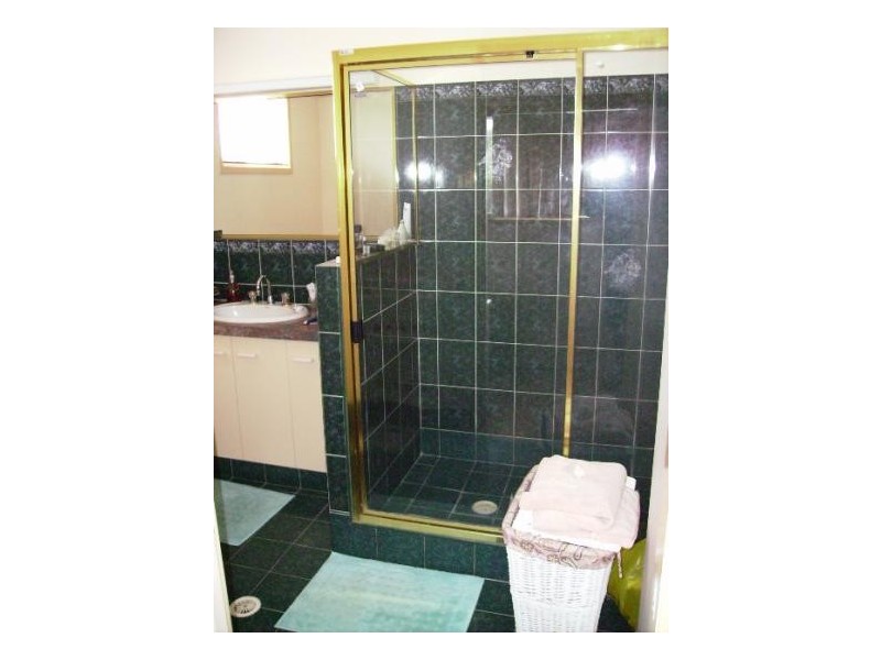 Avenell Heights QLD 4670