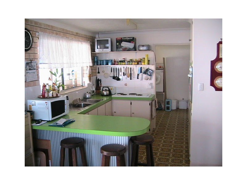 Avenell Heights QLD 4670