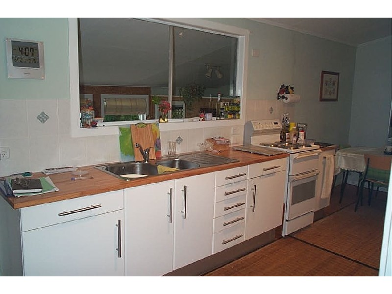 8  Gibson Street, Bundaberg QLD 4670