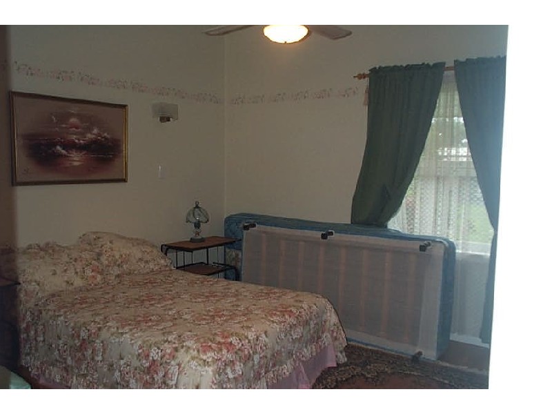 8  Gibson Street, Bundaberg QLD 4670