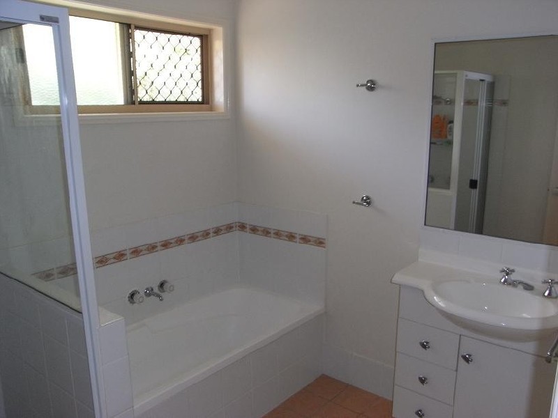 170 Greenwood Drive, Kirwan QLD 4817