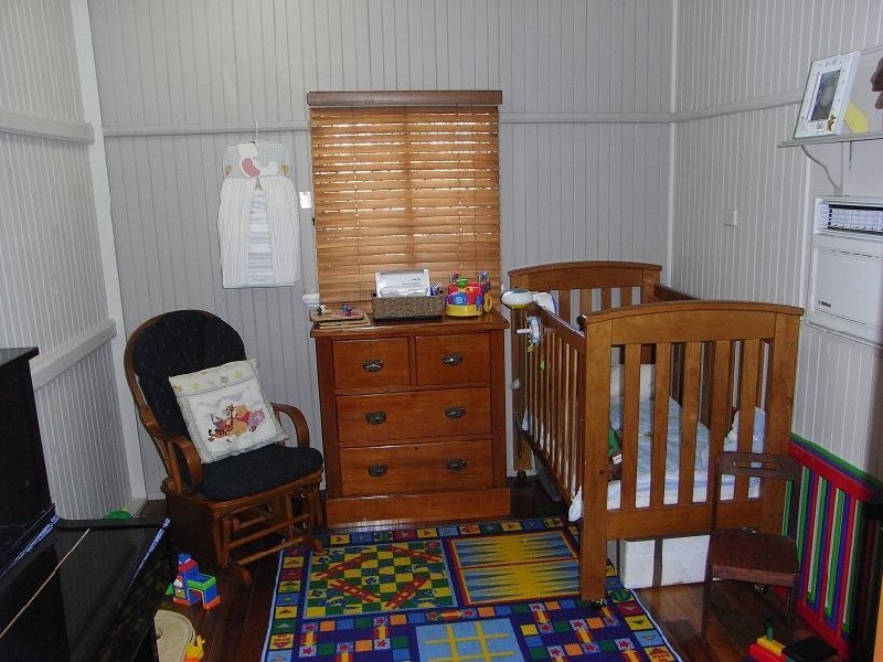 8 Jermyn Street, Hyde Park QLD 4812