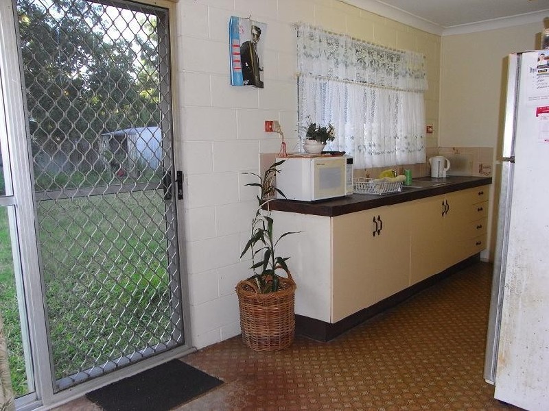 41 Champagne Cres, Kelso QLD 4815