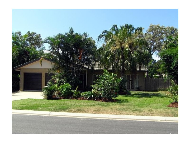 4 Mahogany Court, Bushland Beach QLD 4818