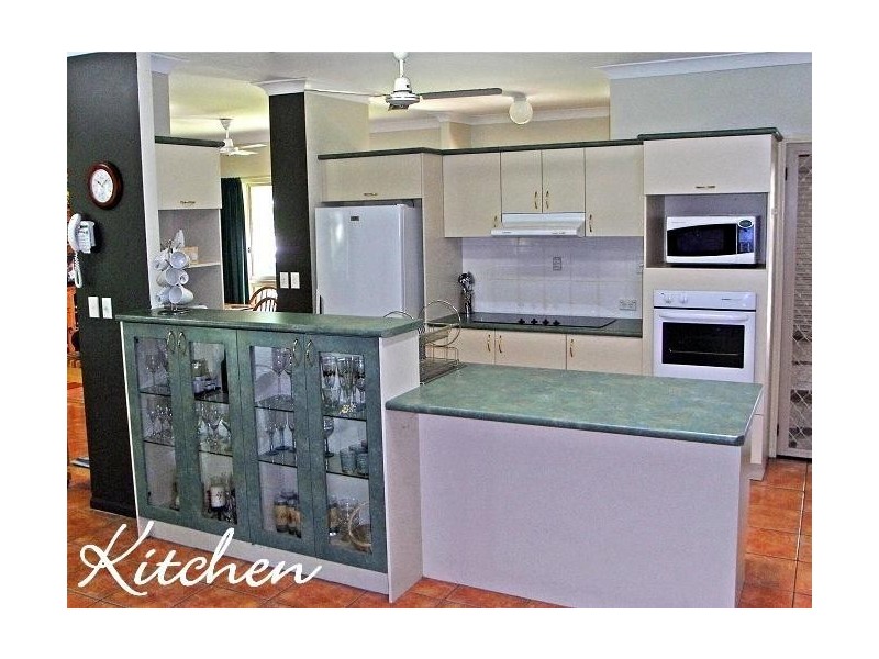4 Mahogany Court, Bushland Beach QLD 4818