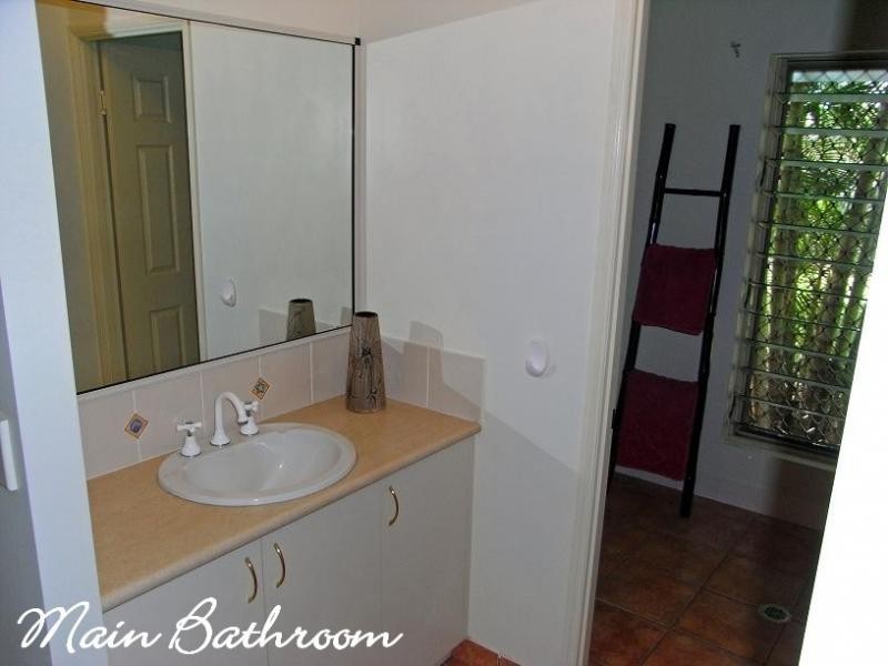 4 Mahogany Court, Bushland Beach QLD 4818