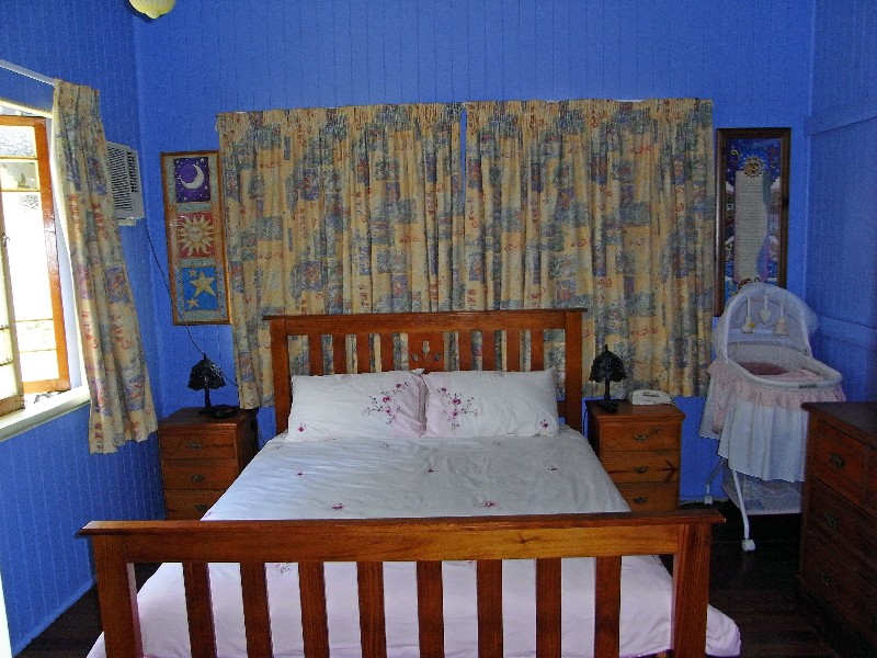 9 Dillane Street, Hyde Park QLD 4812