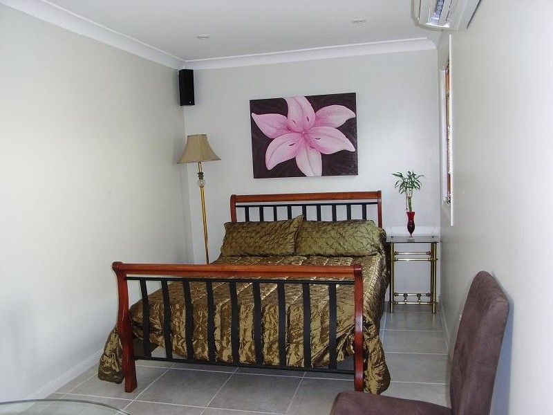 9 Dillane Street, Hyde Park QLD 4812