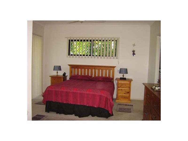 18 Crown Court, Kirwan QLD 4817