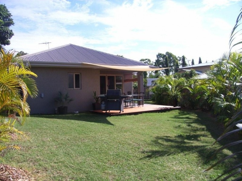 60 Coutts Drive, Bushland Beach QLD 4818