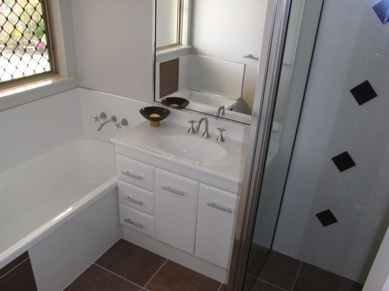 60 Coutts Drive, Bushland Beach QLD 4818