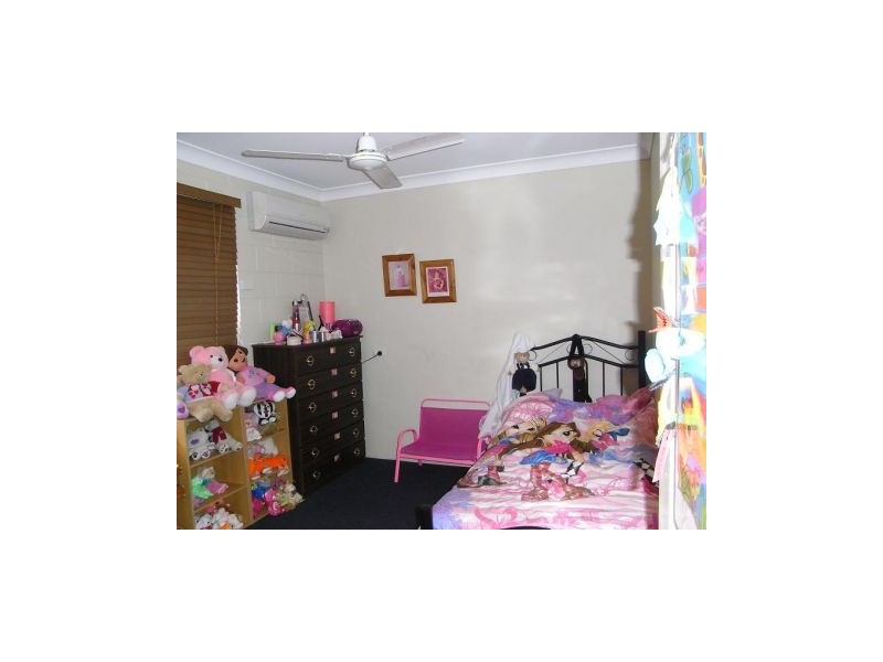 11 Heather Avenue, Rasmussen QLD 4815