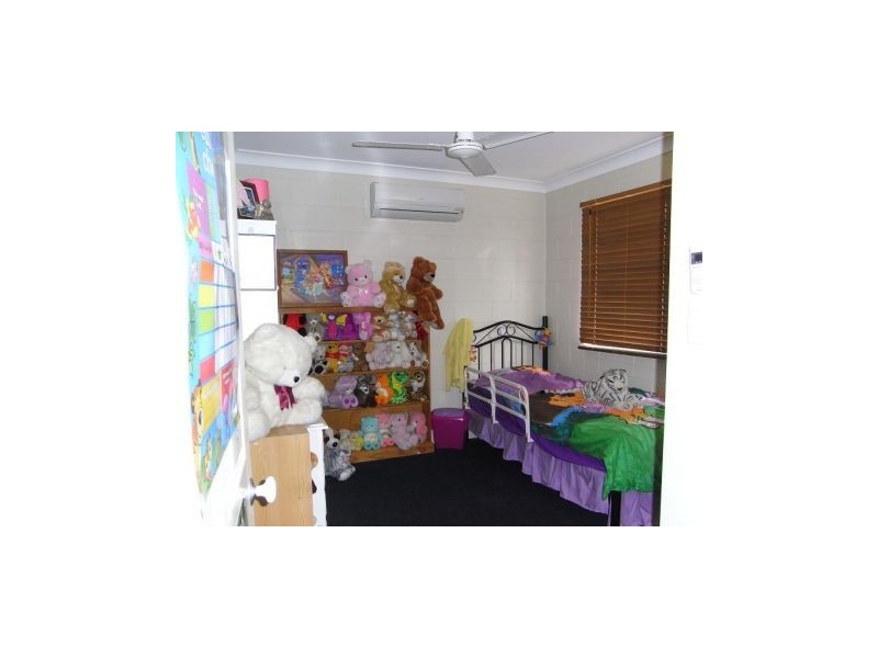 11 Heather Avenue, Rasmussen QLD 4815