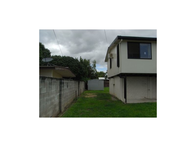 62 Dalpura Avenue, Cranbrook QLD 4814