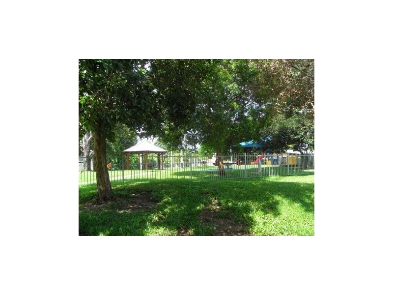 6 Kenealy Street, Aitkenvale QLD 4814