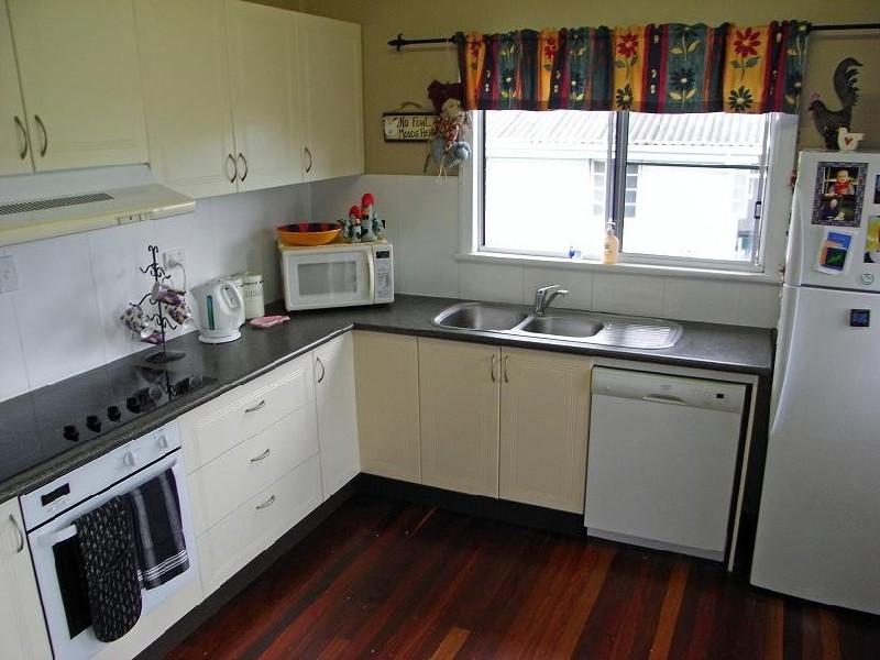 6 Hammett Street, Currajong QLD 4812