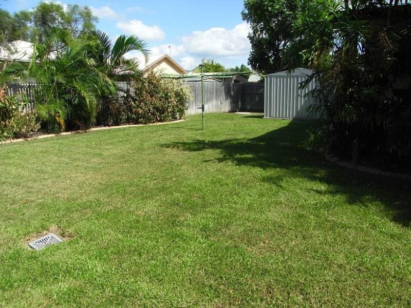 6 Seldon Place, Kirwan QLD 4817