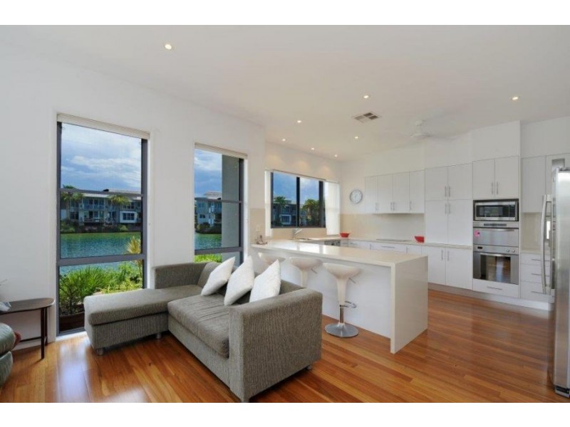 11 Oceanic Court, Twin Waters QLD 4564