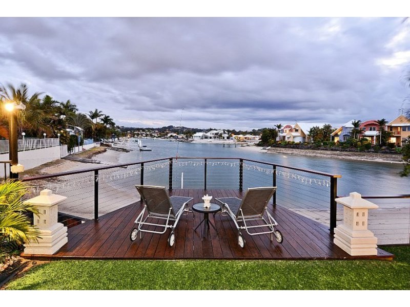 4 Maroochy Waters Drive, Maroochydore QLD 4558