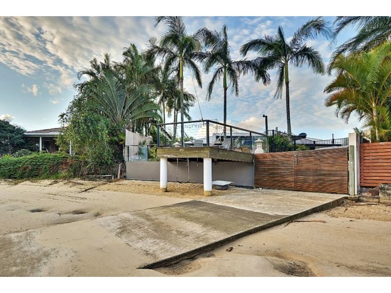 4 Maroochy Waters Drive, Maroochydore QLD 4558
