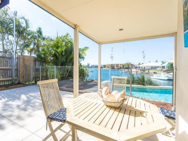 50 Amarina Avenue, Mooloolaba QLD 4557