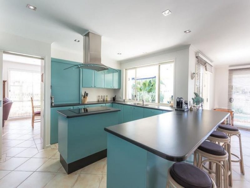 50 Amarina Avenue, Mooloolaba QLD 4557