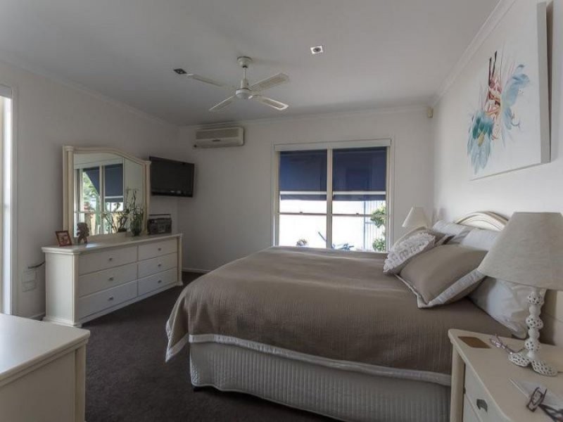 50 Amarina Avenue, Mooloolaba QLD 4557
