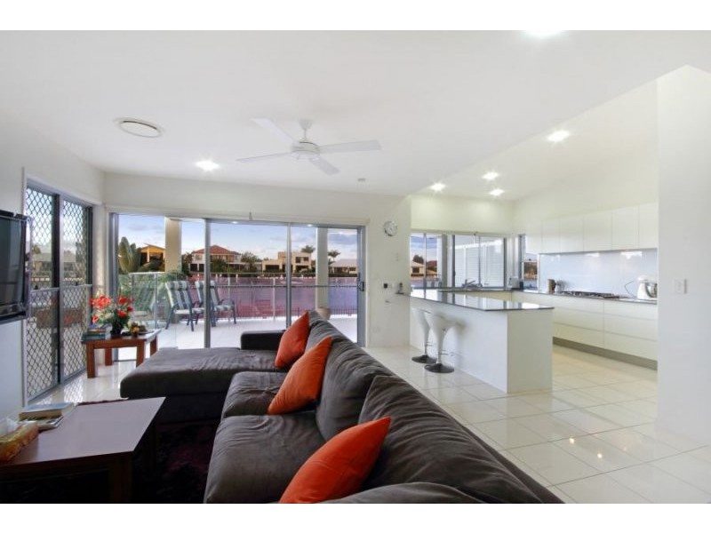9 Nevis Court, Kawana Island QLD 4575