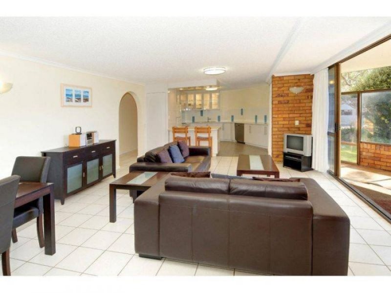 1 ‘Jedda’ 50 Parkyn Parade, Mooloolaba QLD 4557