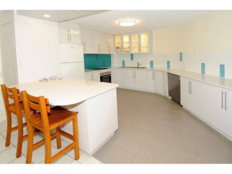 1 ‘Jedda’ 50 Parkyn Parade, Mooloolaba QLD 4557
