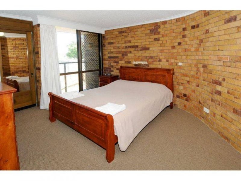 1 ‘Jedda’ 50 Parkyn Parade, Mooloolaba QLD 4557