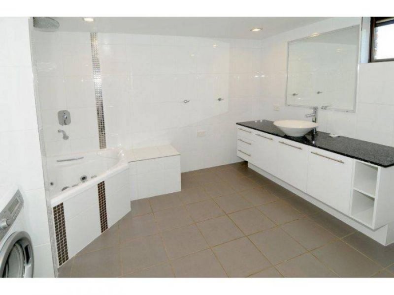 1 ‘Jedda’ 50 Parkyn Parade, Mooloolaba QLD 4557