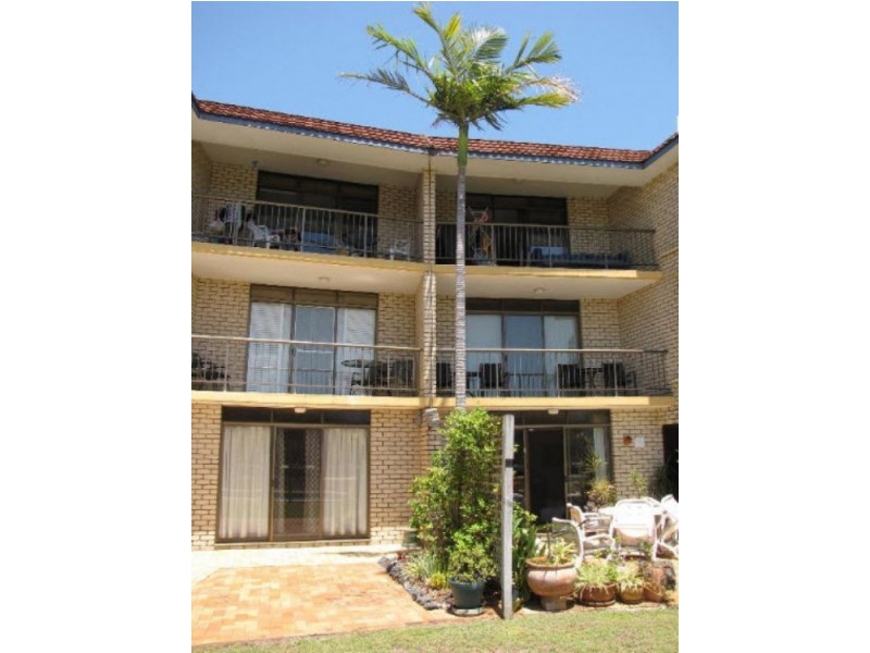 Unit 6 Hacienda 10 Woomba Place, Mooloolaba QLD 4557