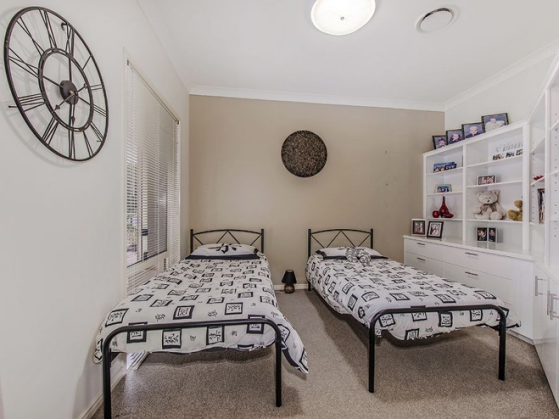 17 Glenwood Place, Twin Waters QLD 4564