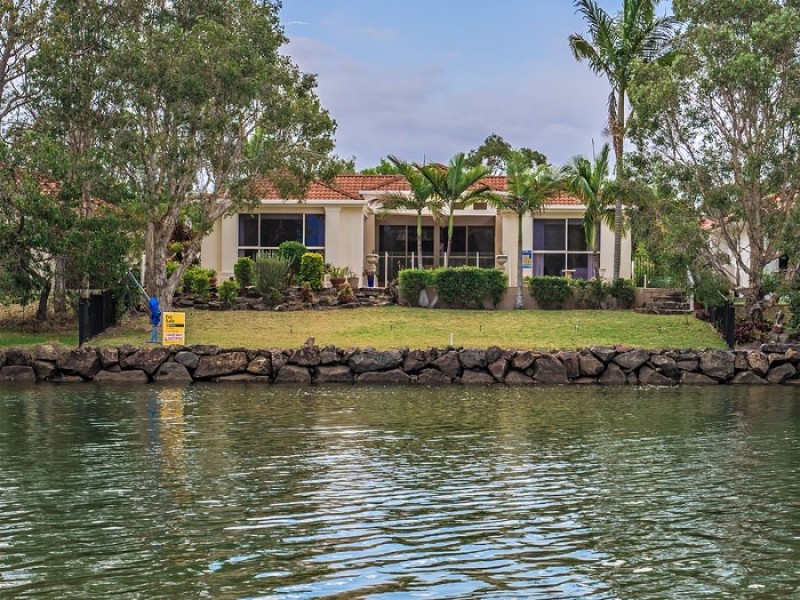 17 Glenwood Place, Twin Waters QLD 4564
