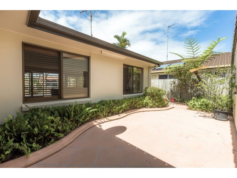 34 Balyarta Crescent, Mooloolaba QLD 4557