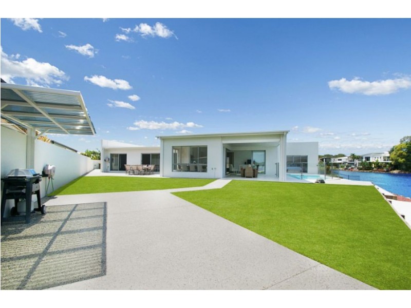 13 Oceanic Court, Twin Waters QLD 4564