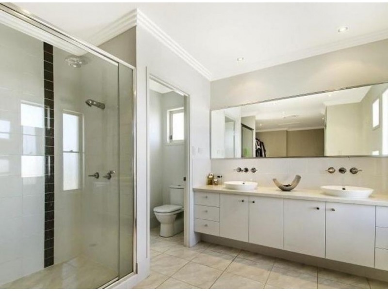 2 Waterfront Court, Twin Waters QLD 4564