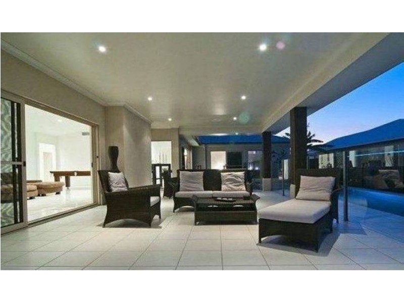 102 Maroochy Waters Dve, Maroochydore QLD 4558