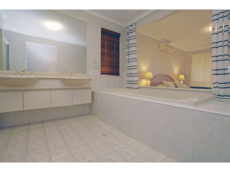 78 Maroochy Waters Drive, Maroochydore QLD 4558