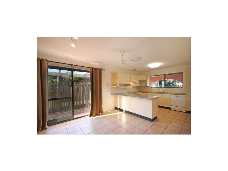 13 Adelong Crescent, Buddina QLD 4575