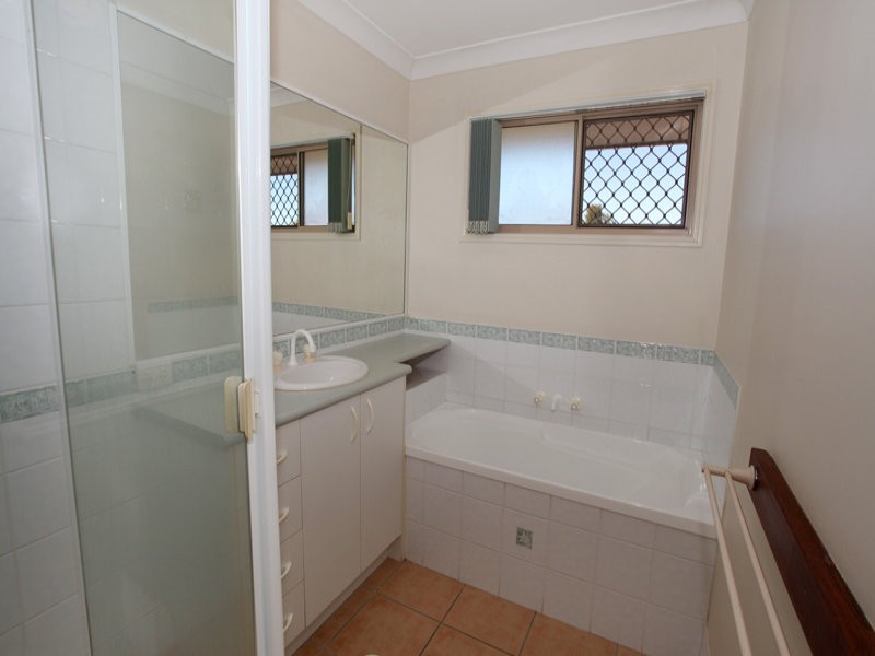 38 Bernheid Crescent, Sippy Downs QLD 4556