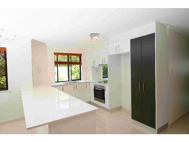 7/12-14 Lindsay Street, Alexandra Headland QLD 4572