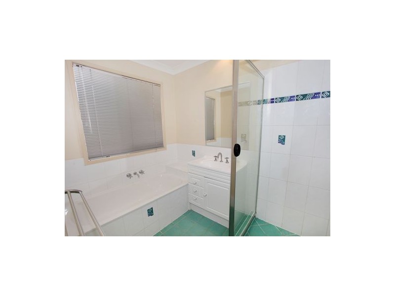 18 Baltimore Place, Kuluin QLD 4558