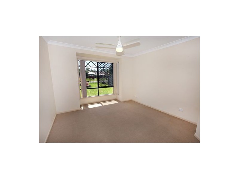 18 Baltimore Place, Kuluin QLD 4558