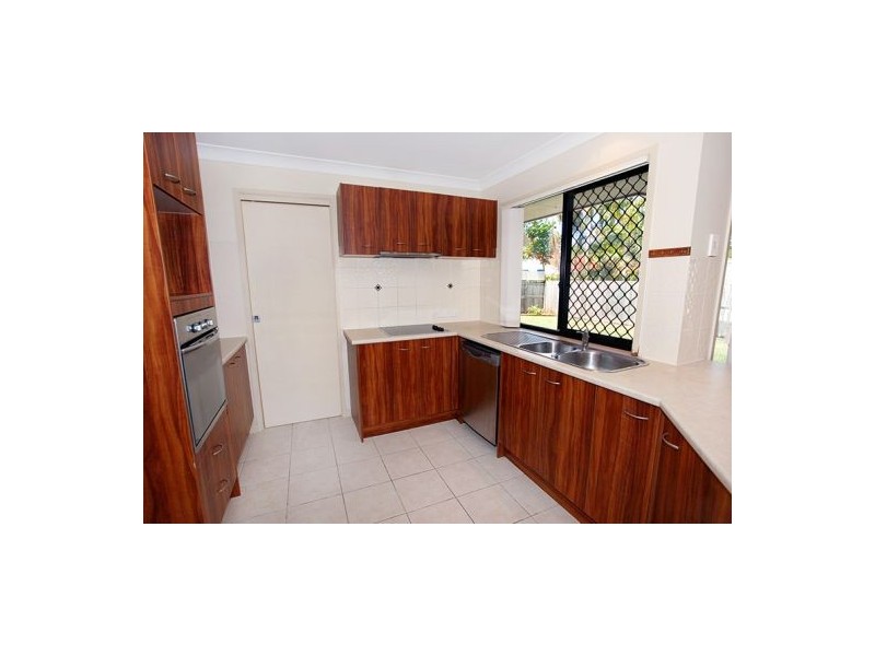 18 Baltimore Place, Kuluin QLD 4558