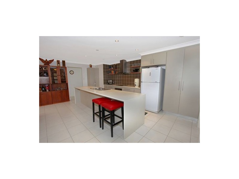 2/2 Rosslare Court, Kuluin QLD 4558