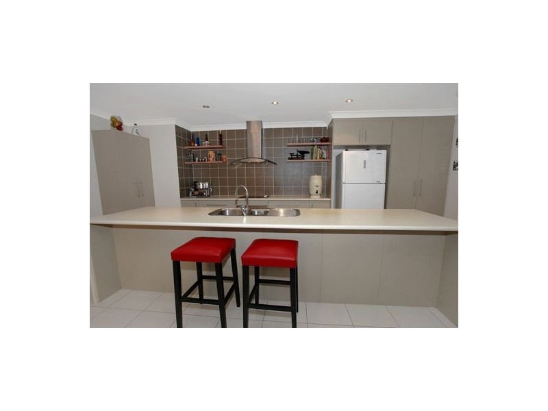 2/2 Rosslare Court, Kuluin QLD 4558