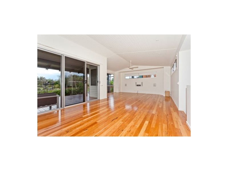 12 Boardrider Crescent, Mount Coolum QLD 4573