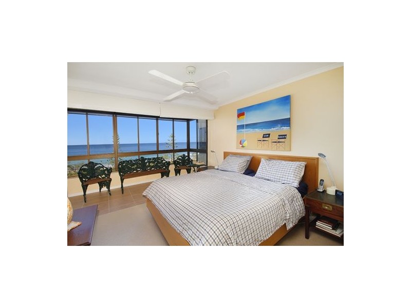 Apt 10 Shara, 128 Alexandra Pde, Alexandra Headland QLD 4572